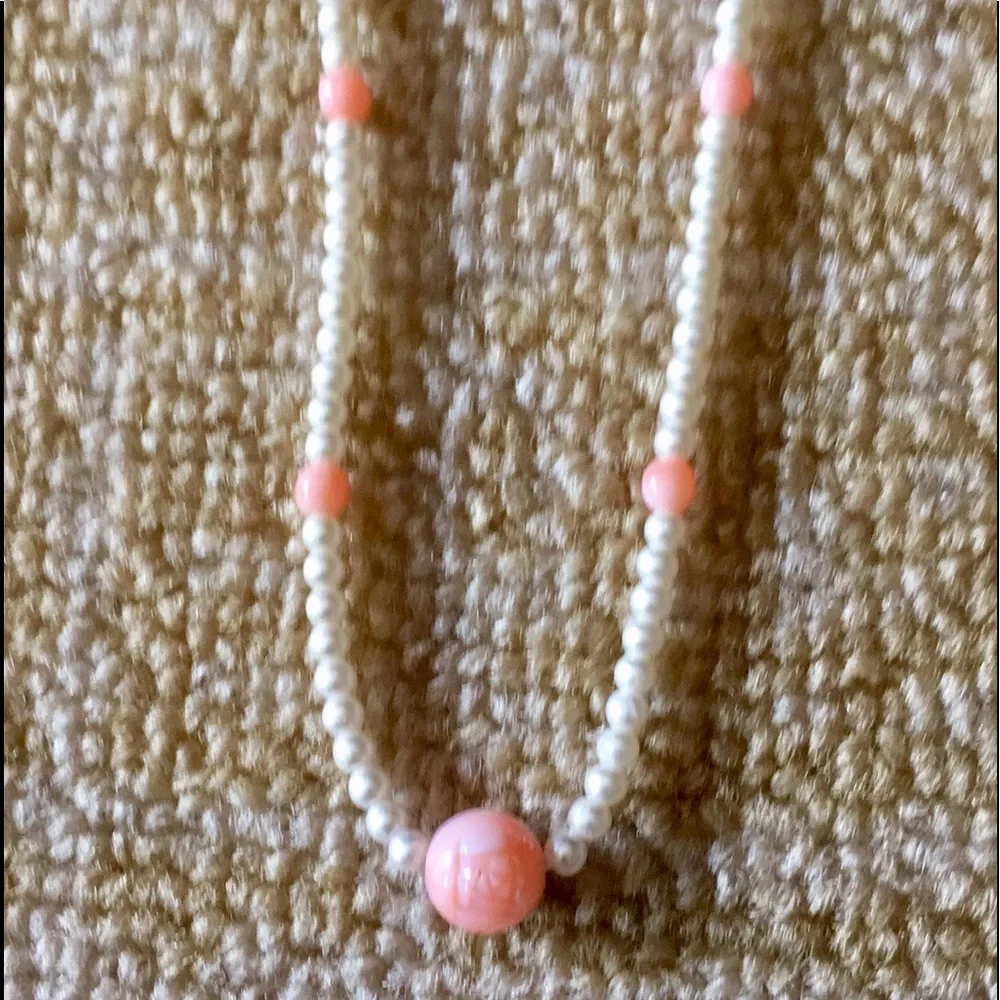 VINTAGE AVON WHITE FAUX PEARL PINK BEAD NECKLACE